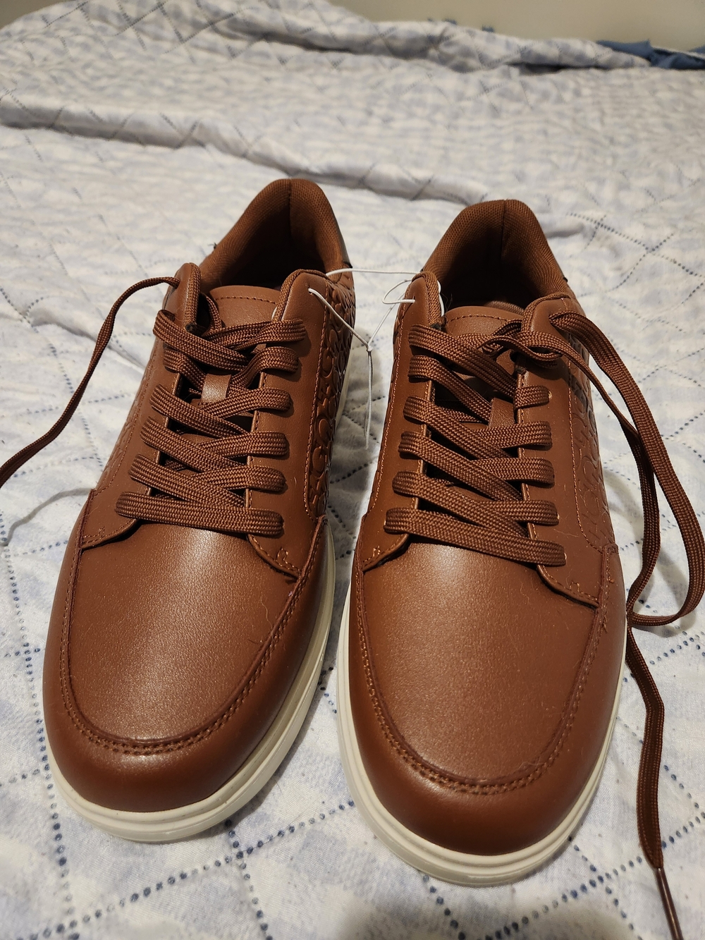 Guess Men's Brown Low-Top Sneakers